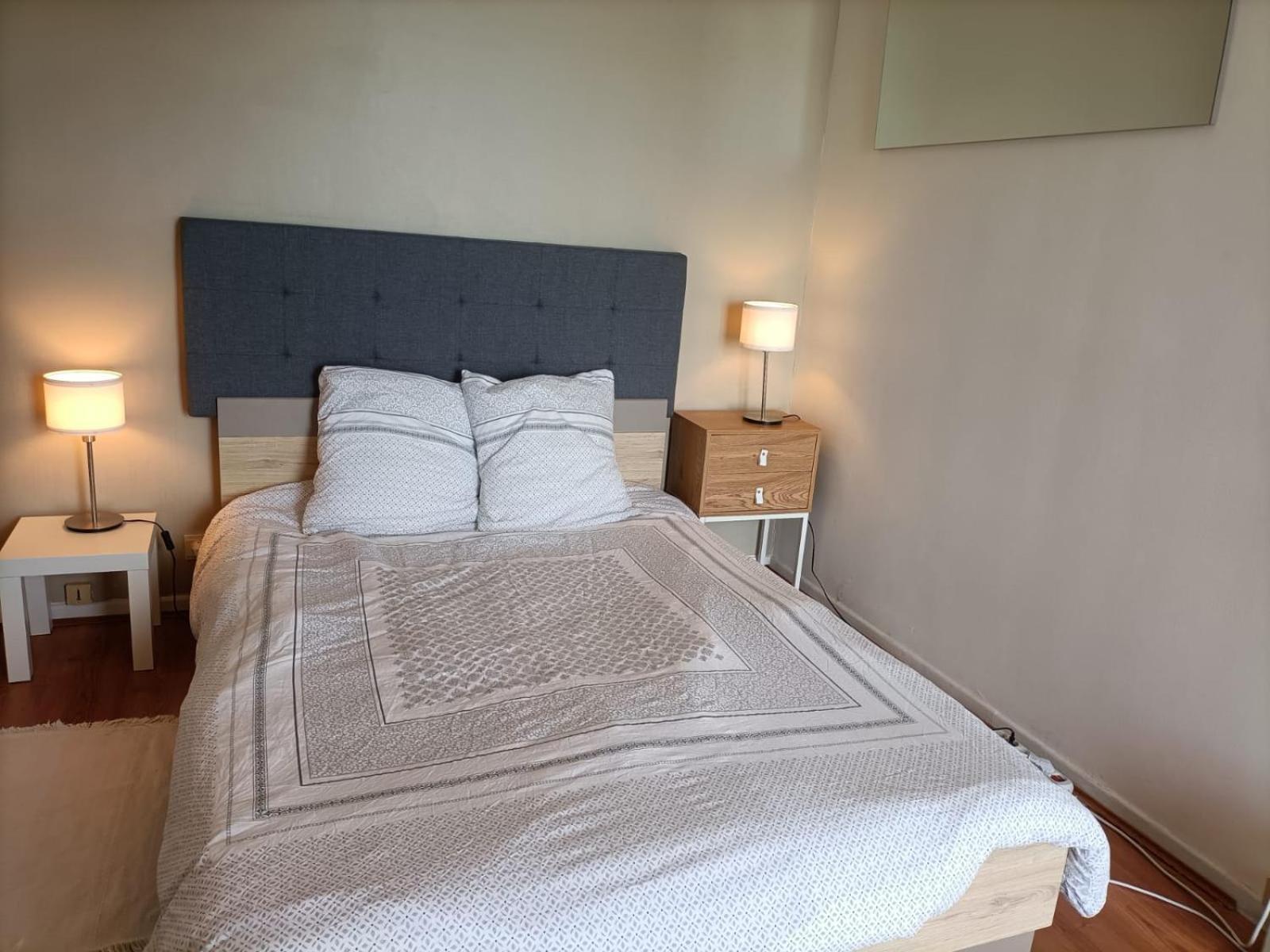 **** Roy D Espagne, Up To 7 People, View In Safe **** Appartement